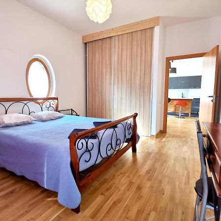 Brivibas Center Apartments Riga Bagian luar foto